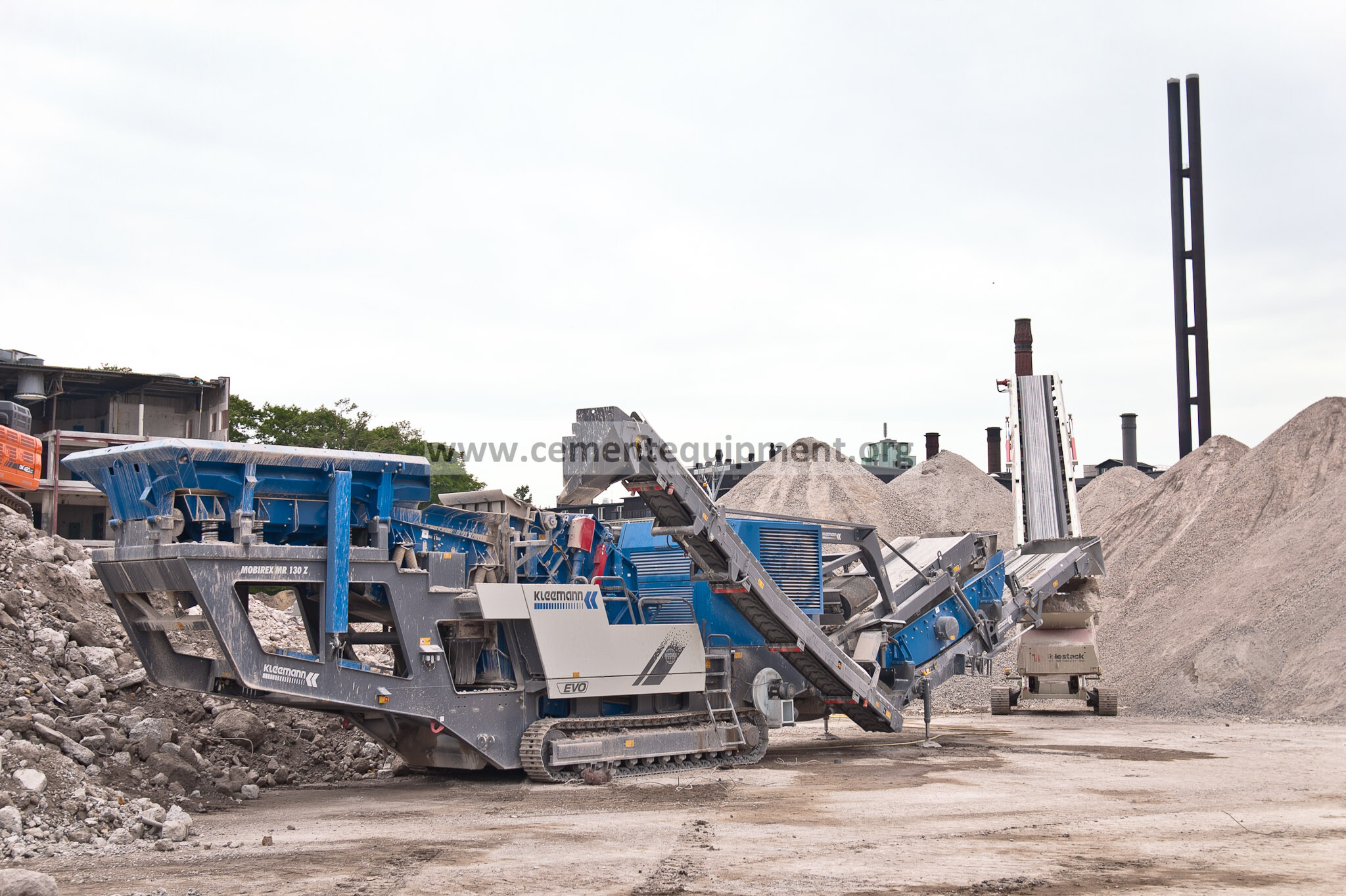 Apron Feeder Chain Tension Uneven Side to Side: Cement Plant Diagnostic Guide